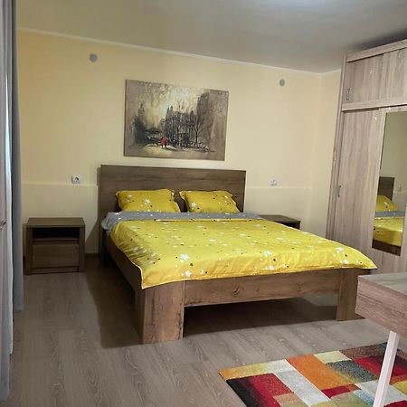 Casa Noastra Lägenhet Călimăneşti Exteriör bild