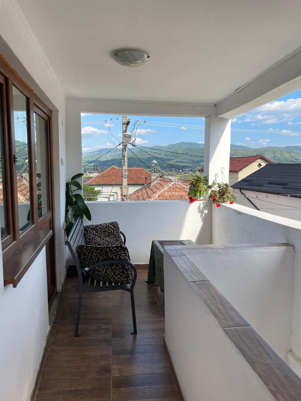 Casa Noastra Lägenhet Călimăneşti Exteriör bild